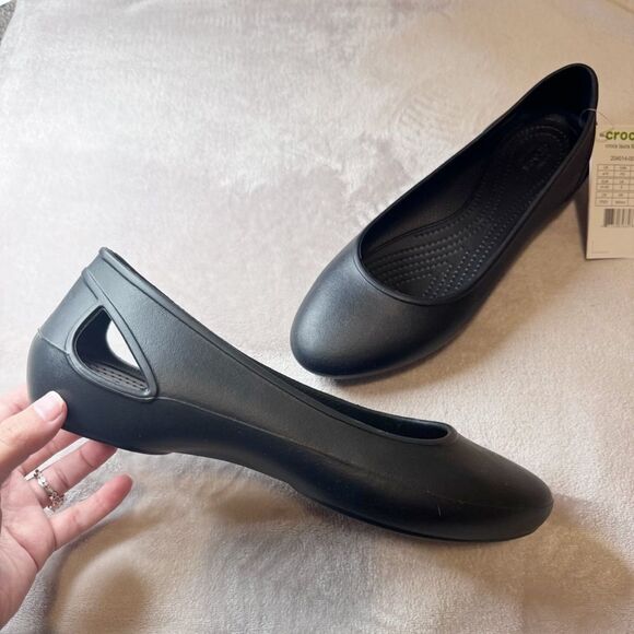 CROCS Shoes - Crocs Women’s Laura Black Ballet Flat Size 10 NWT Comfy Classic Round Toe